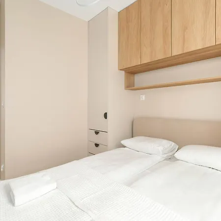 Apartament Beige In With Parking And Air Conditioned Living By Renters Poznań