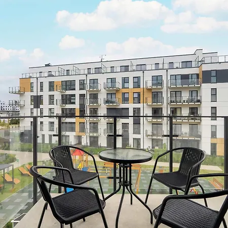 Beige In With Parking And Air Conditioned Living By Renters Poznan