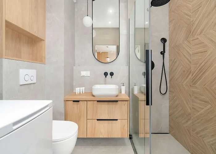 Beige In With Parking And Air Conditioned Living By Renters * Poznań