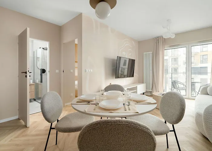 Apartamento Beige In With Parking And Air Conditioned Living By Renters Poznań