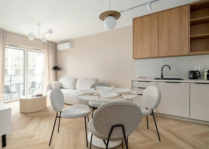 Apartamento Beige In With Parking And Air Conditioned Living By Renters Poznań